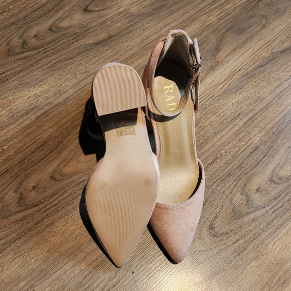 Nude high heels - Picture 2 of 2